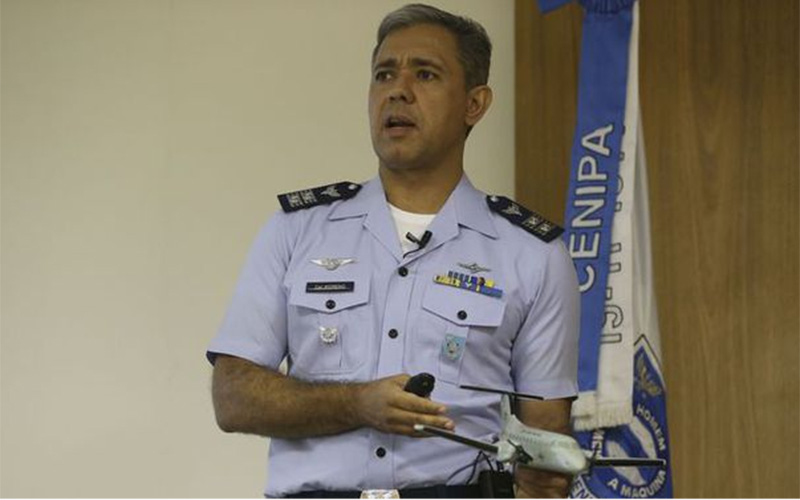 Braslia - O coronel aviador Marcelo Moreno, do Cenipa, apresenta o relatrio do acidente com a aeronave que matou o ento miinistro do Supremo Tribunal Federal Teori Zavascki (Valter Campanato/Agncia Brasil)