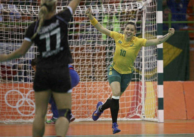 Creative Commons - CC BY 3.0 - Handebol feminino REUTERS/Damir Sagolj/Direitos Reservados